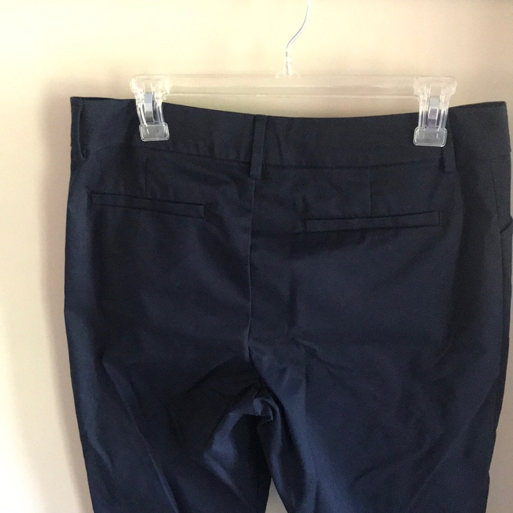 Lee Women’s Relaxed straight leg wrinkle free pants in navy - size 10 - Picture 2 of 4